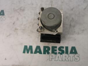Gebruikte ABS Pomp Renault Kangoo Express (FW) 1.5 dCi 70 Prijs € 89,95 Margeregeling aangeboden door Maresia Parts