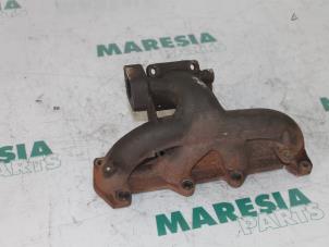 Gebruikte Uitlaatspruitstuk Fiat Punto II (188) 1.9 JTD 85 Prijs € 60,00 Margeregeling aangeboden door Maresia Parts