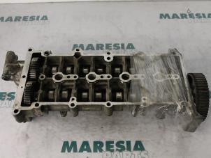 Gebruikte Nokkenas Alfa Romeo GT (937) 1.9 JTD 16V Multijet Prijs € 157,50 Margeregeling aangeboden door Maresia Parts