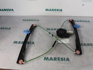 Gebruikte Ruitmechaniek 4Deurs links-voor Fiat Croma Prijs € 50,00 Margeregeling aangeboden door Maresia Parts