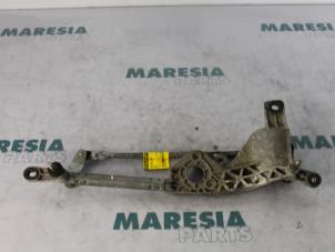 Gebruikte Ruitenwis Mechaniek Fiat Idea (350AX) Prijs € 35,00 Margeregeling aangeboden door Maresia Parts