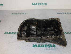 Gebruikte Carterpan Renault Megane II (BM/CM) 1.9 dCi 120 Prijs € 30,00 Margeregeling aangeboden door Maresia Parts