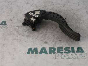 Gebruikte Gaspedaalpositie Sensor Renault Grand Scénic III (JZ) 1.4 16V TCe 130 Prijs € 25,00 Margeregeling aangeboden door Maresia Parts