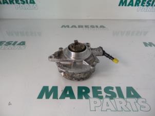 Gebruikte Vacuumpomp (Diesel) Peugeot 308 (4A/C) 1.6 VTI 16V Prijs € 39,99 Margeregeling aangeboden door Maresia Parts