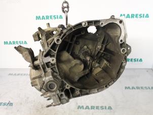 Gebruikte Versnellingsbak Citroen C5 I Break (DE) 2.0 HDi 110 Prijs € 262,50 Margeregeling aangeboden door Maresia Parts