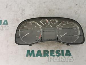 Gebruikte Instrumentenpaneel Peugeot 307 Break (3E) 1.6 HDiF 110 16V Prijs € 50,00 Margeregeling aangeboden door Maresia Parts