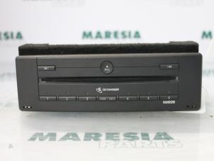 Gebruikte CD Wisselaar Renault Laguna II Grandtour (KG) 1.9 dCi 100 Prijs € 157,50 Margeregeling aangeboden door Maresia Parts