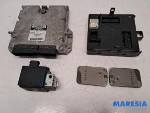 Gebruikte Computer Motormanagement Renault Espace (JK) 3.0 dCi V6 24V Grand Espace Prijs € 210,00 Margeregeling aangeboden door Maresia Parts