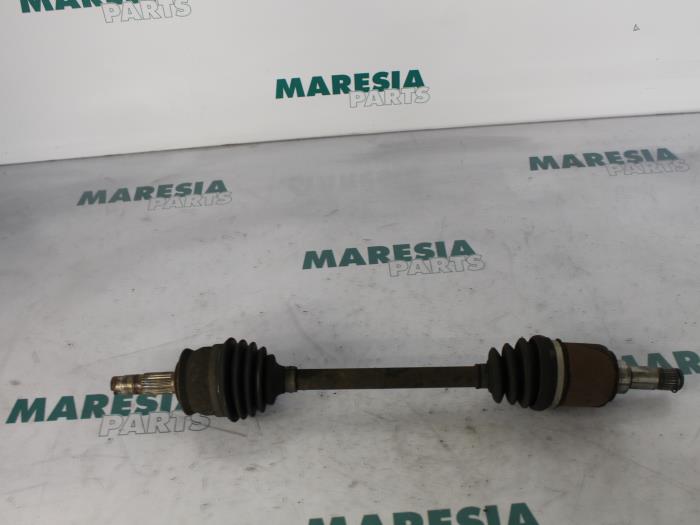 Gebruikte Steekas links-voor Fiat Panda (169) 1.2 Fire Prijs € 45,00 Margeregeling aangeboden door Maresia Parts