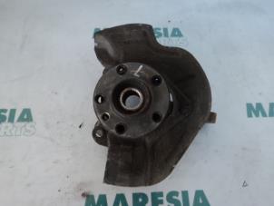 Gebruikte Asschenkel links-voor Citroen C8 (EA/EB) 2.2 HDi 16V Prijs € 75,00 Margeregeling aangeboden door Maresia Parts
