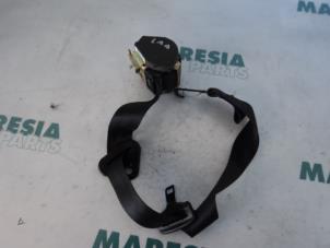 Gebruikte Veiligheidsgordel links-achter Citroen C8 (EA/EB) 2.2 HDi 16V Prijs € 50,00 Margeregeling aangeboden door Maresia Parts