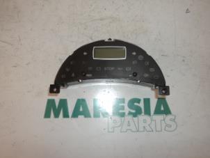 Gebruikte Display Interieur Citroen C8 (EA/EB) 2.0 HDiF 16V Prijs € 20,00 Margeregeling aangeboden door Maresia Parts