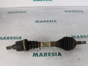Gebruikte Aandrijfas links-voor Citroen C5 II Break (RE) 2.2 HDiF 16V Prijs € 105,00 Margeregeling aangeboden door Maresia Parts