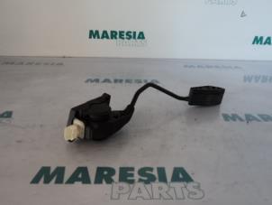 Gebruikte Gaspedaalpositie Sensor Peugeot 407 (6D) 1.8 16V Prijs € 40,00 Margeregeling aangeboden door Maresia Parts