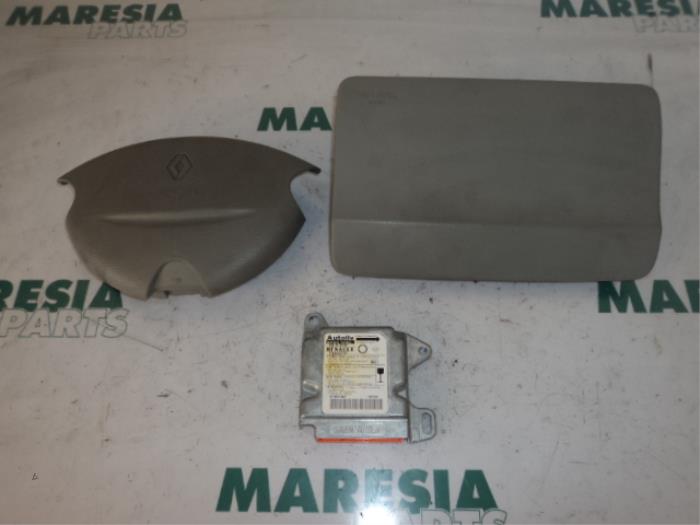 Gebruikte Module + Airbag Set Renault Twingo (C06) 1.2 Prijs € 210,00 Margeregeling aangeboden door Maresia Parts
