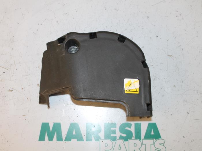 Gebruikte Distributiedeksel Fiat Punto II (188) 1.4 16V Prijs € 15,00 Margeregeling aangeboden door Maresia Parts