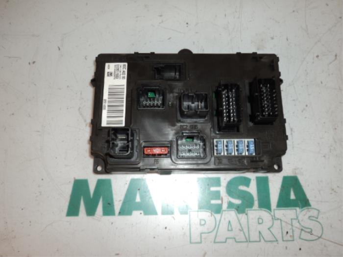 Gebruikte Computer Diversen Peugeot 407 (6D) 1.6 HDi 16V Prijs € 80,00 Margeregeling aangeboden door Maresia Parts