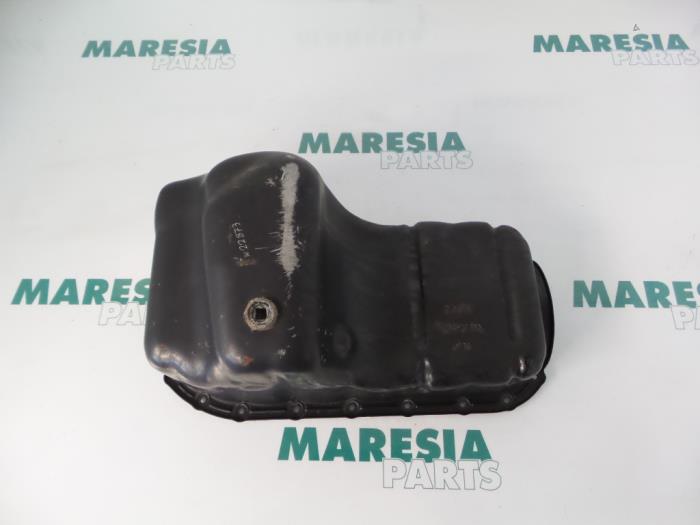 Gebruikte Carterpan Renault Kangoo (KC) 1.4 Prijs € 25,00 Margeregeling aangeboden door Maresia Parts
