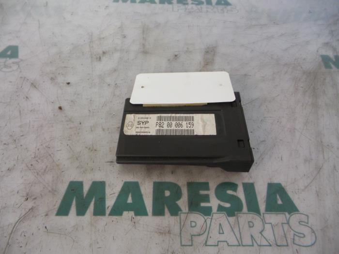 Gebruikte Computer Diversen Renault Laguna II Grandtour (KG) 1.9 dCi 120 Prijs € 42,50 Margeregeling aangeboden door Maresia Parts