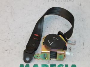Gebruikte Veiligheidsgordel links-achter Peugeot 407 (6D) 1.6 HDi 16V Prijs € 30,00 Margeregeling aangeboden door Maresia Parts