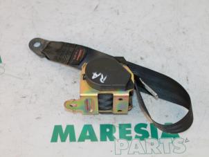 Gebruikte Veiligheidsgordel rechts-achter Peugeot 607 (9D/U) 2.2 HDi 16V FAP Prijs € 50,00 Margeregeling aangeboden door Maresia Parts