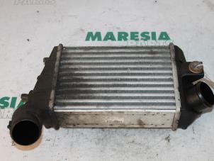 Gebruikte Intercooler Alfa Romeo GT (937) 1.9 JTD 16V Multijet Prijs € 50,00 Margeregeling aangeboden door Maresia Parts