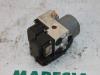 ABS Pomp van een Renault Clio II (BB/CB) 1.4 16V 2002