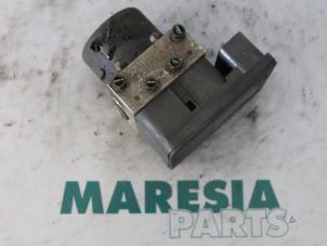 Gebruikte ABS Pomp Renault Espace (JK) 3.5 V6 24V Phase II Prijs € 131,25 Margeregeling aangeboden door Maresia Parts