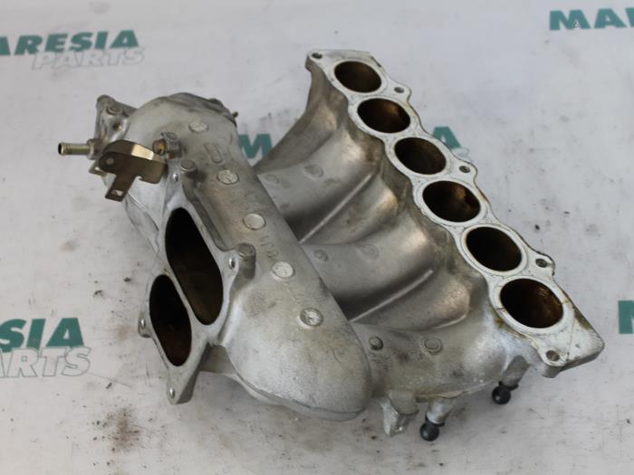 Gebruikte Inlaatspruitstuk Renault Vel Satis (BJ) 3.5 V6 24V Autom. Prijs € 105,00 Margeregeling aangeboden door Maresia Parts