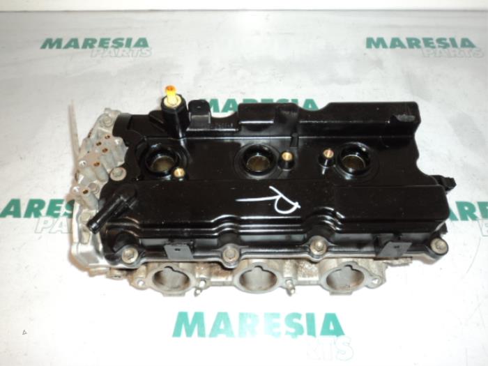Gebruikte Cilinderkop Renault Vel Satis (BJ) 3.5 V6 24V Autom. Prijs € 262,50 Margeregeling aangeboden door Maresia Parts