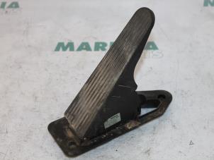 Gebruikte Gaspedaalpositie Sensor Lancia Thesis (841) 2.4 20V Prijs € 75,00 Margeregeling aangeboden door Maresia Parts