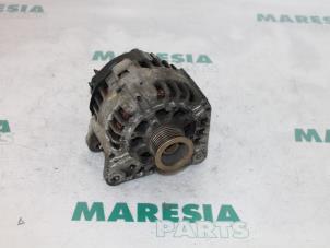 Gebruikte Dynamo Renault Scénic II (JM) 1.9 dCi 120 Prijs € 75,00 Margeregeling aangeboden door Maresia Parts