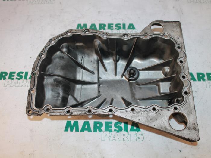 Carterpan van een Renault Laguna II (BG) 1.9 dCi 105 2001