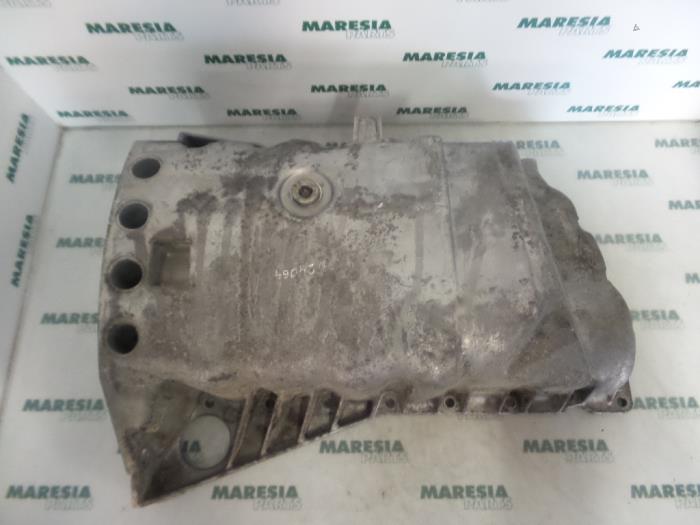 Carterpan van een Renault Laguna II (BG) 1.9 dCi 105 2001