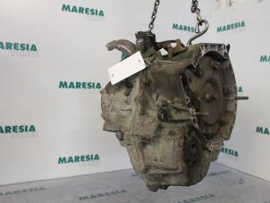 Gebruikte Automaatbak Lancia Thesis (841) 2.4 20V Prijs € 1.050,00 Margeregeling aangeboden door Maresia Parts