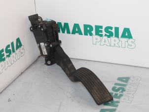 Gebruikte Gaspedaalpositie Sensor Alfa Romeo 159 Sportwagon (939BX) 3.2 JTS V6 24V Q4 Prijs € 50,00 Margeregeling aangeboden door Maresia Parts