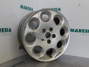 Gebruikte Velg Alfa Romeo 166 2.0 Twin Spark 16V Prijs € 85,00 Margeregeling aangeboden door Maresia Parts