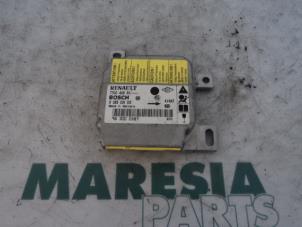 Gebruikte Module Airbag Renault Clio II (BB/CB) 1.6 Autom. Prijs € 100,00 Margeregeling aangeboden door Maresia Parts