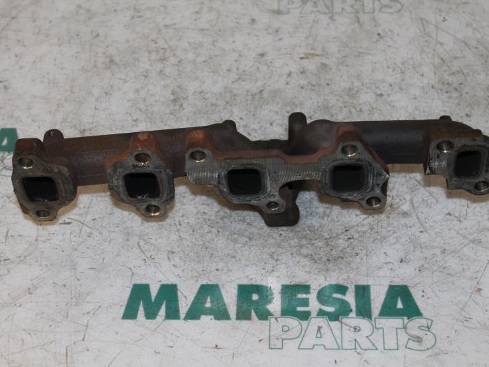 Gebruikte Spruitstuk Uitlaat Fiat Punto Evo (199) 1.3 JTD Multijet 85 16V Euro 5 Prijs € 40,00 Margeregeling aangeboden door Maresia Parts