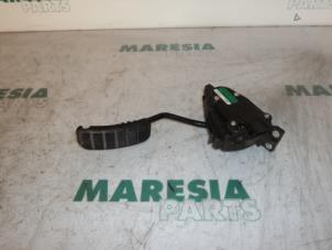 Gebruikte Gaspedaalpositie Sensor Renault Master III (JD/ND/PD) 2.2 dCi 16V Prijs € 35,00 Margeregeling aangeboden door Maresia Parts