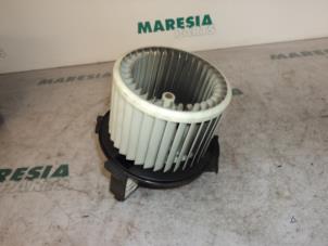 Gebruikte Chaufage Ventilatiemotor Peugeot 307 (3A/C/D) 1.4 HDi Prijs € 30,00 Margeregeling aangeboden door Maresia Parts