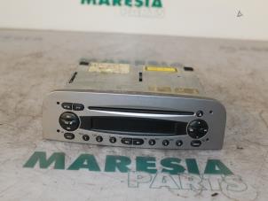 Gebruikte Radio CD Speler Alfa Romeo 147 (937) 1.6 Twin Spark 16V Prijs € 40,00 Margeregeling aangeboden door Maresia Parts
