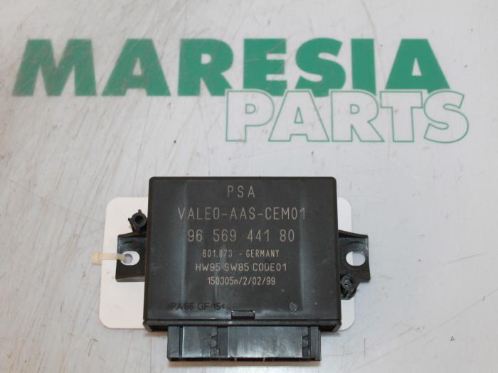 Gebruikte PDC Module Fiat Stilo (192A/B) 1.6 16V 5-Drs. Prijs € 35,00 Margeregeling aangeboden door Maresia Parts