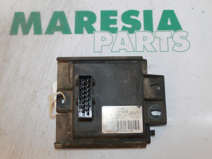 Gebruikte Computer Verlichting Peugeot 607 (9D/U) 2.2 HDi 16V FAP Prijs € 90,00 Margeregeling aangeboden door Maresia Parts