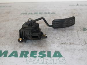 Gebruikte Sensor Gaspedaalpositie Renault Scénic II (JM) 1.5 dCi 105 Prijs € 35,00 Margeregeling aangeboden door Maresia Parts