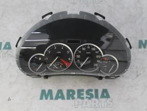 Gebruikte Instrumentenpaneel Peugeot 206 (2A/C/H/J/S) 1.4 16V Prijs € 50,00 Margeregeling aangeboden door Maresia Parts