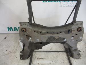 Gebruikte Subframe Renault Scénic II (JM) 1.6 16V Prijs € 50,00 Margeregeling aangeboden door Maresia Parts