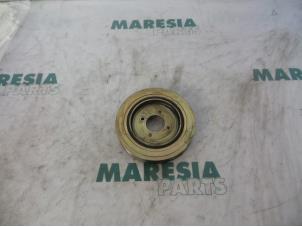 Gebruikte Krukas Poelie Peugeot Partner 1.9D Prijs € 25,00 Margeregeling aangeboden door Maresia Parts