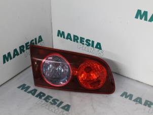 Gebruikte Achterlicht links Fiat Croma (194) 1.9 JTD Multijet 16V Prijs € 35,00 Margeregeling aangeboden door Maresia Parts