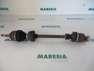 Gebruikte Steekas rechts-voor Renault Megane Scénic (JA) 1.6 16V RT,RXE,RXT Prijs € 35,00 Margeregeling aangeboden door Maresia Parts